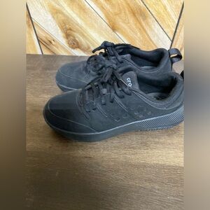 Black Croc sneakers size women 8.5